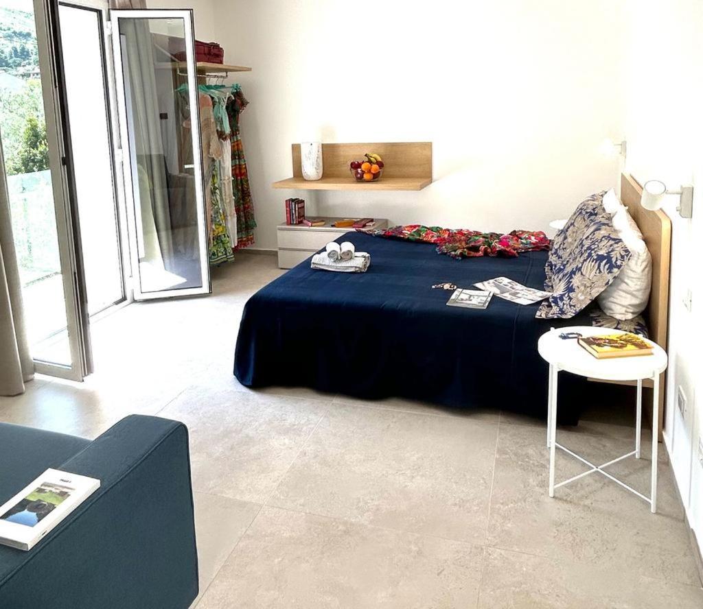 לינה וארוחת בוקר קאסטלמארה דל גולפו Civetta Blu מראה חיצוני תמונה
